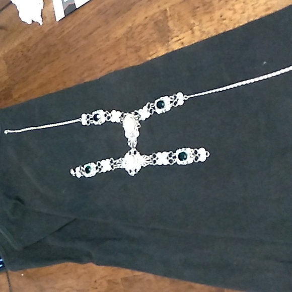 Antique Cameo Necklace and Bracelet - Picture 8 of 11